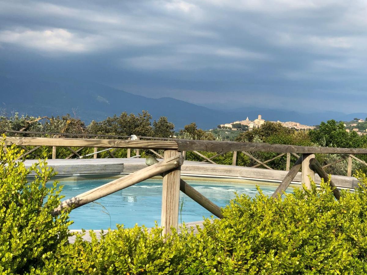 Agriturismo La Montagnola Torgiano Kültér fotó